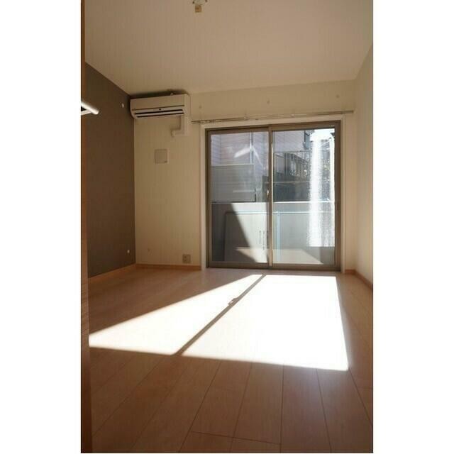 ※同タイプの別部屋の写真です。