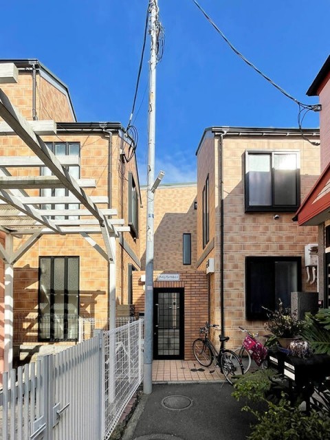 目黒区上目黒４丁目 【賃貸居住】アパート