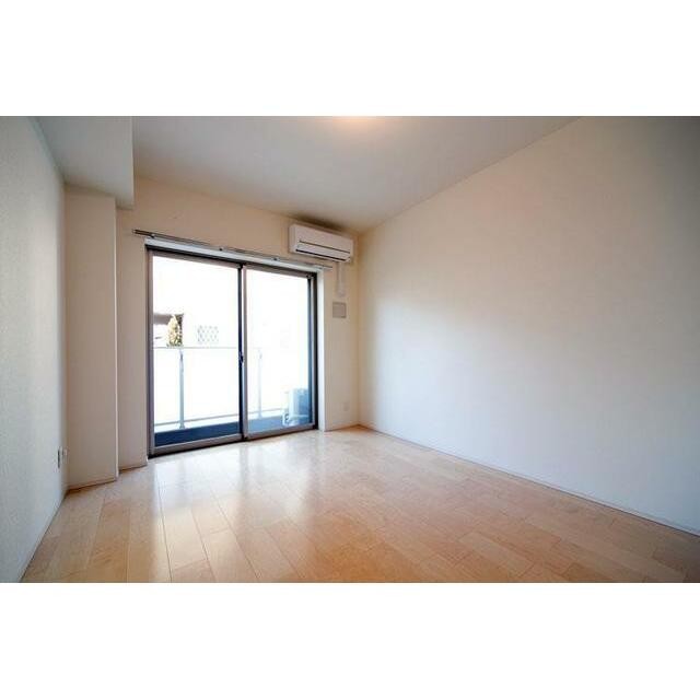 ※写真は同タイプ住戸です。(居間)