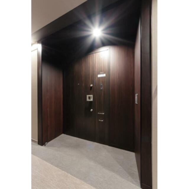 ※写真は同タイプ住戸です。(玄関)