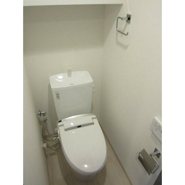 トイレはウォシュレット付き☆(内装)