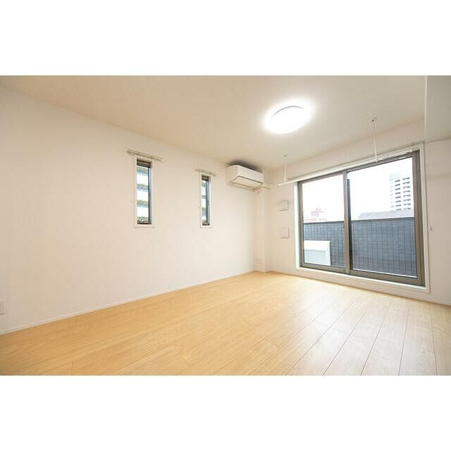 ※写真は同タイプ住戸です。(居間)