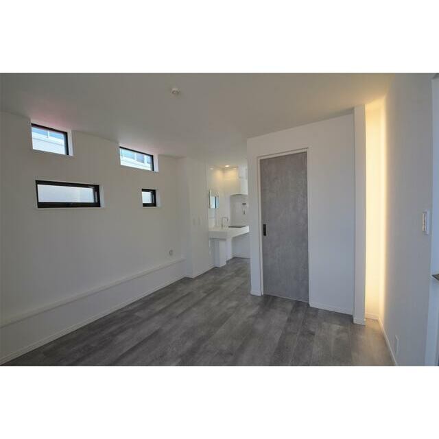 3面から採光が入ります♪