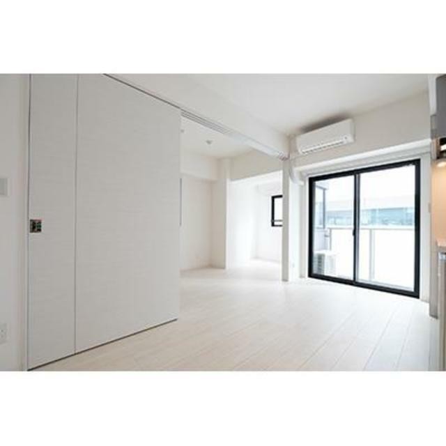 ※写真は同タイプ住戸です。(居間)