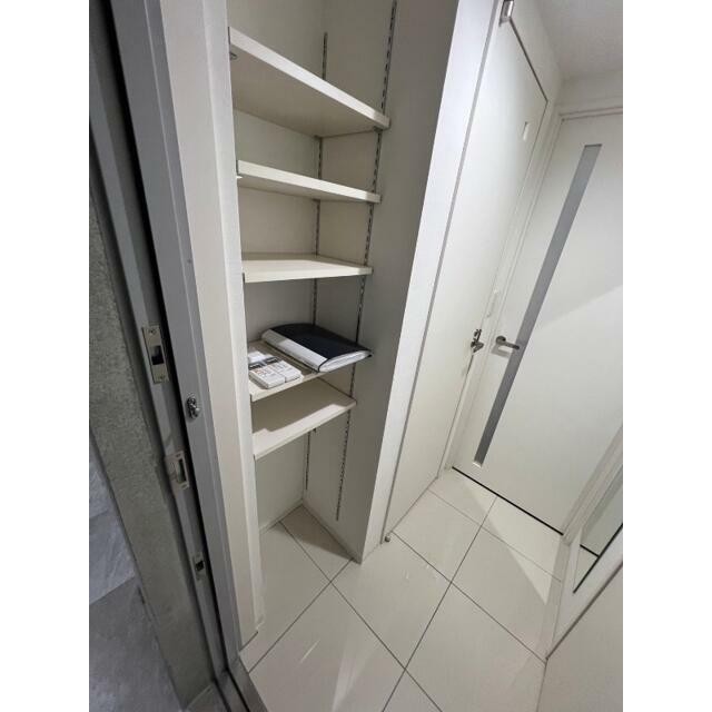 下足入れ(玄関)