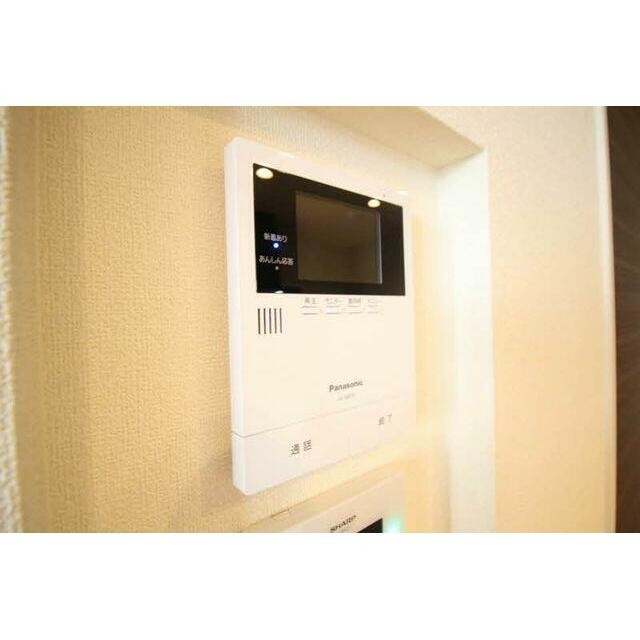 【テレビモニター付インターホン】