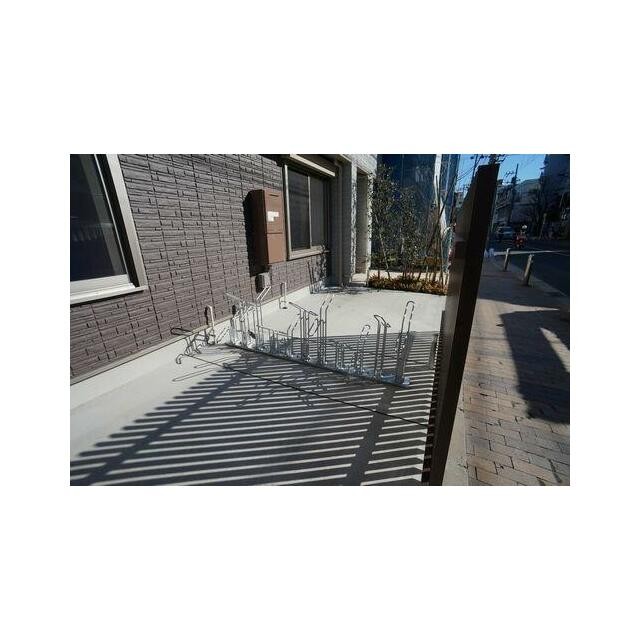 敷地内に駐輪場♪