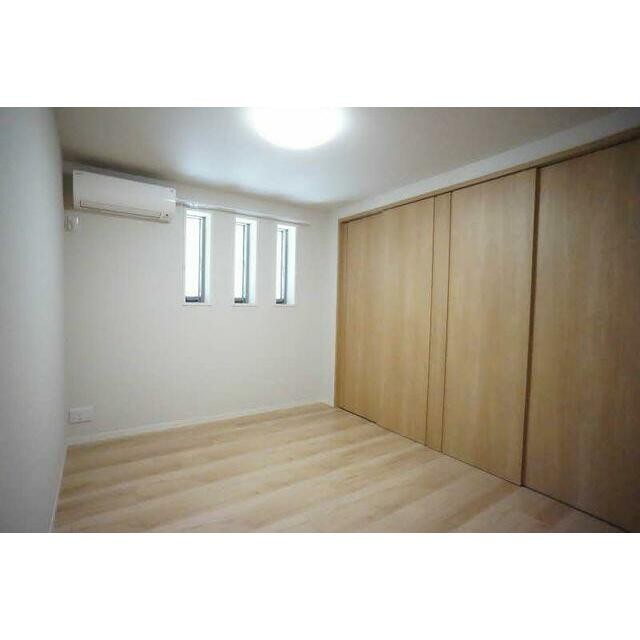 ■エアコン付きの洋室