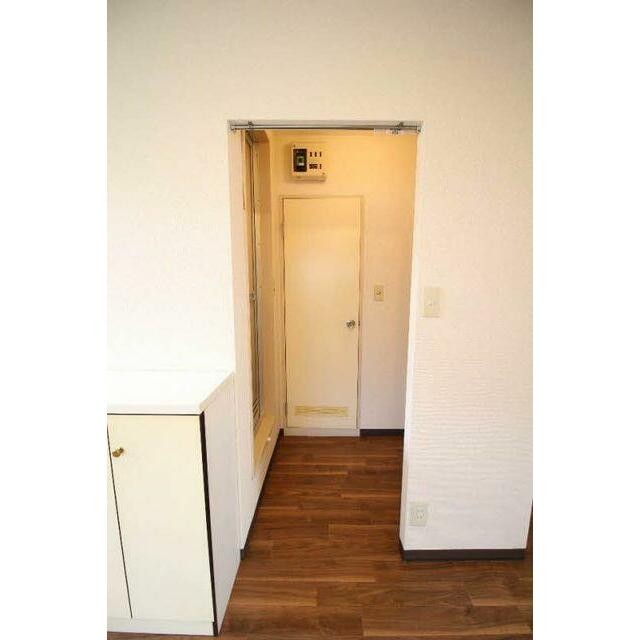 【脱衣所入口】(玄関)