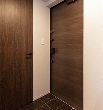 ※同仕様写真(玄関)