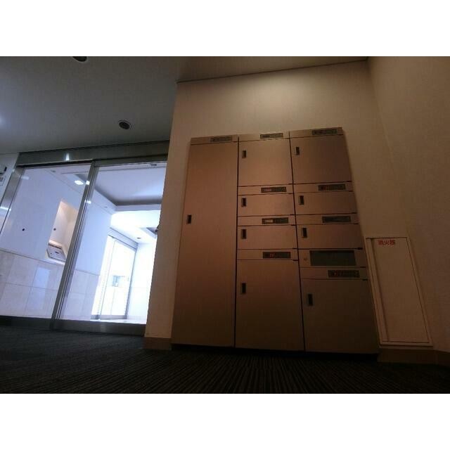 宅配ロッカーあり