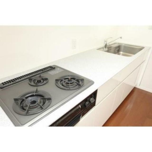 ※写真は同タイプ住戸です。(キッチン)