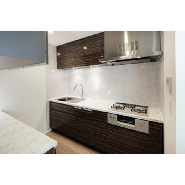 ※写真は同タイプ住戸です。(キッチン)