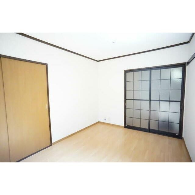 床は傷や汚れに強いクッションフロアを使用しています。