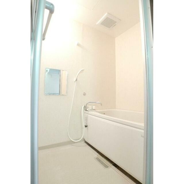 ゆったりとお寛ぎいただけます。(風呂)