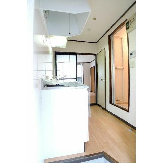 玄関から見た室内の様子。(玄関)