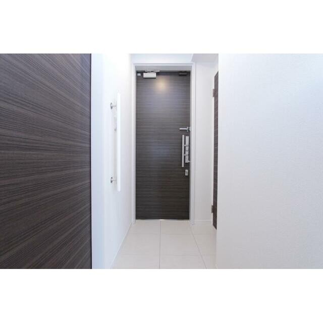 シューズクロークのついた玄関(玄関)