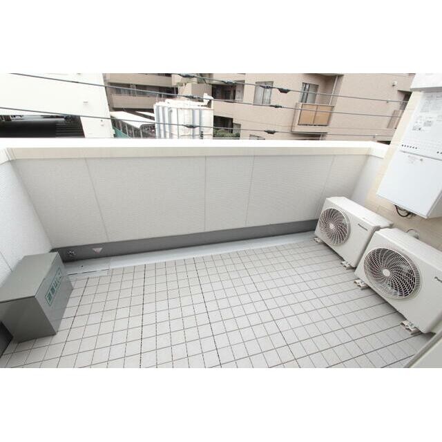 広々としたバルコニー