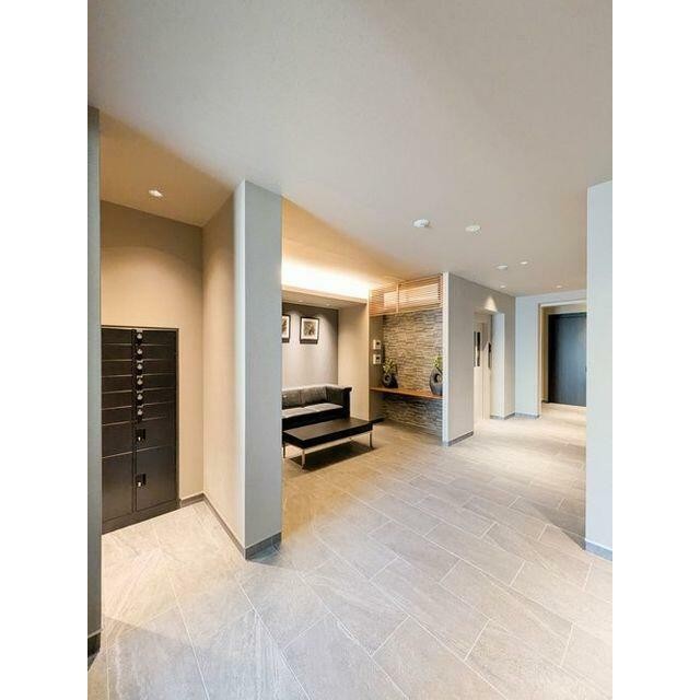 【屋内共用部・ラウンジ・共用エレベーター】