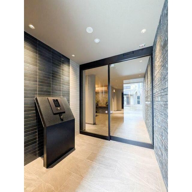 【共用エントランス・オートロック】(その他建物画像)