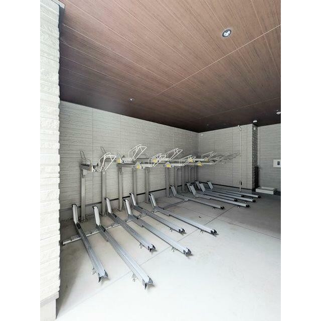 【敷地内駐輪場】