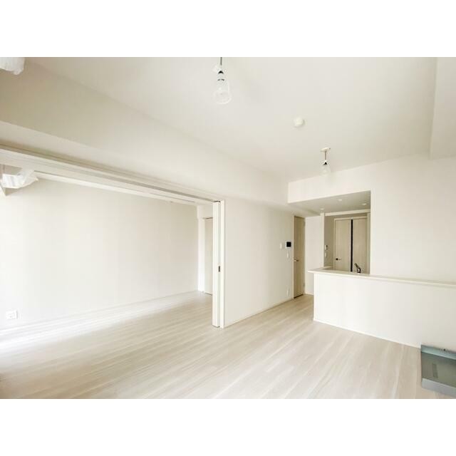 ※写真は同タイプ住戸です。(居間)