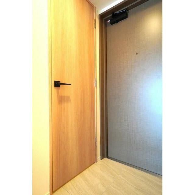 ※写真は同タイプ住戸です。(玄関)