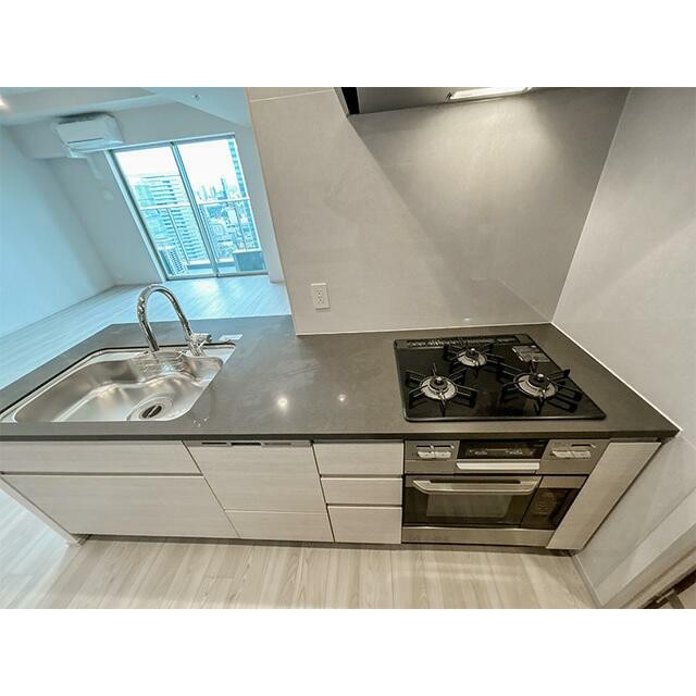 ※写真は同タイプ住戸です。(キッチン)