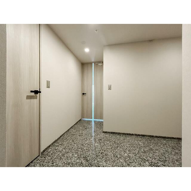 ※写真は同タイプ住戸です。(玄関)