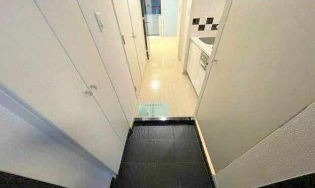 ※同仕様写真含む(玄関)