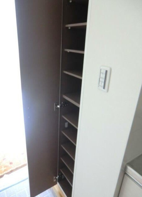 ※同仕様写真含む(玄関)