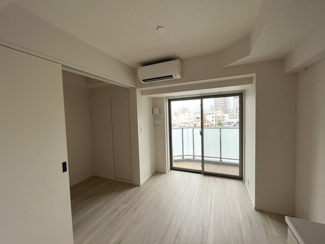 ※写真は同タイプ住戸です。(居間)