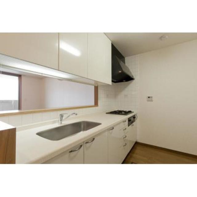 ※写真は同タイプ住戸です。(キッチン)