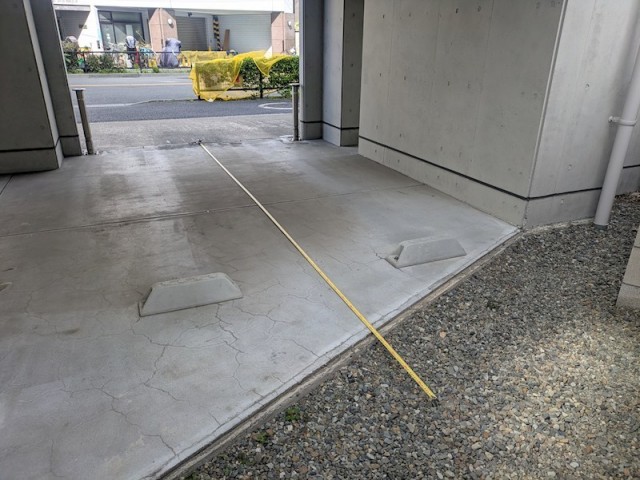 (居間)