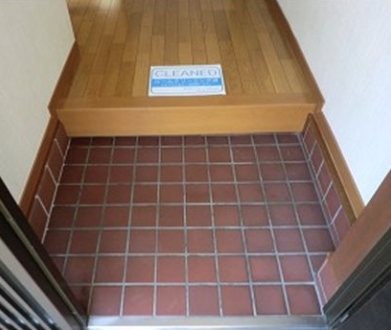 (玄関)