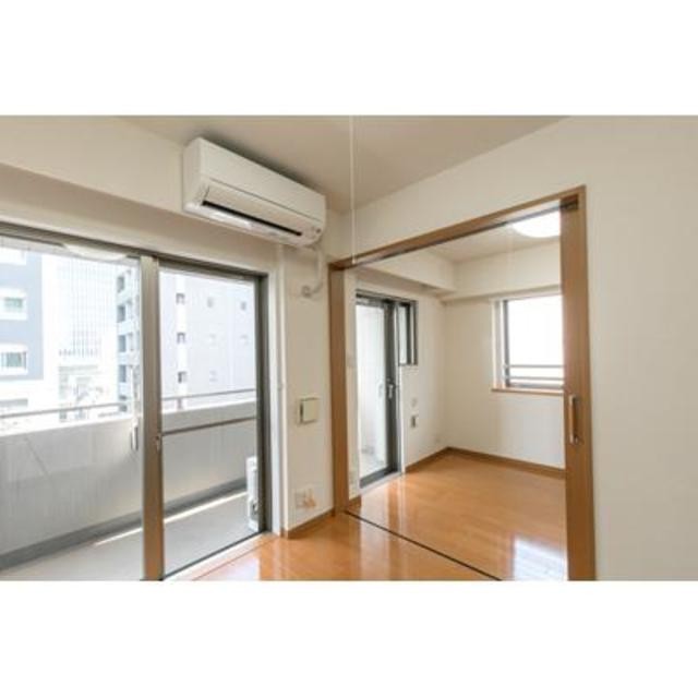 ※写真は同タイプ住戸です。(居間)
