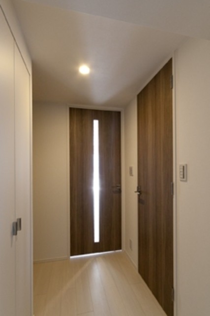 ※写真は同タイプ住戸です。(玄関)