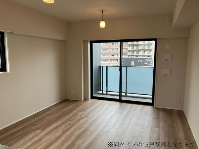 ※写真は同タイプ住戸です。(居間)