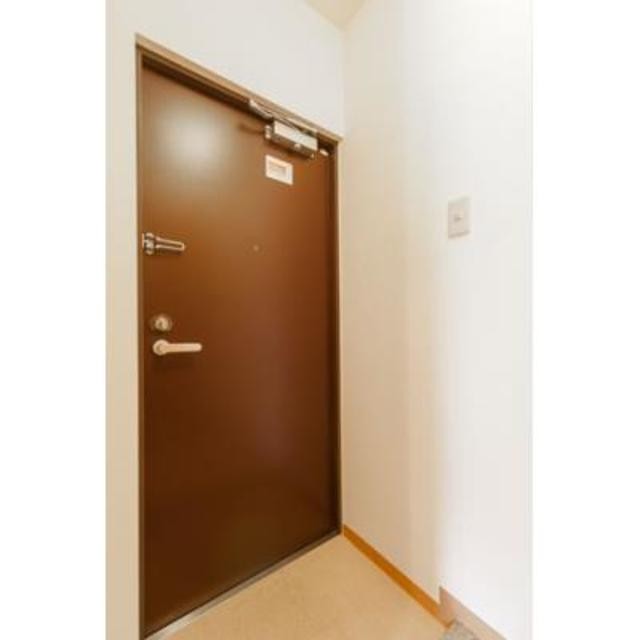 ※写真は同タイプ住戸です。(玄関)