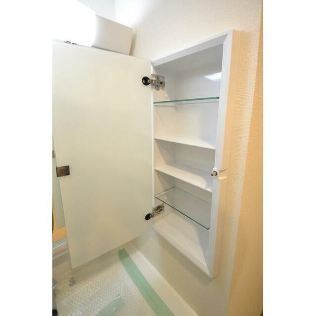 洗面台 鏡裏収納