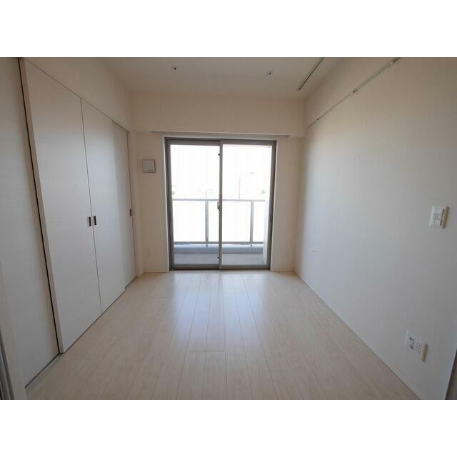 3.5帖の洋室はダブルベットも入ります