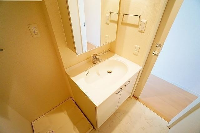 ※同仕様写真含む(内装)