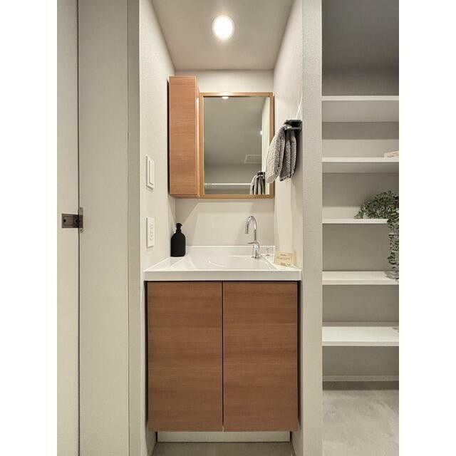 【家具・家電の備え付けはありません】(内装)