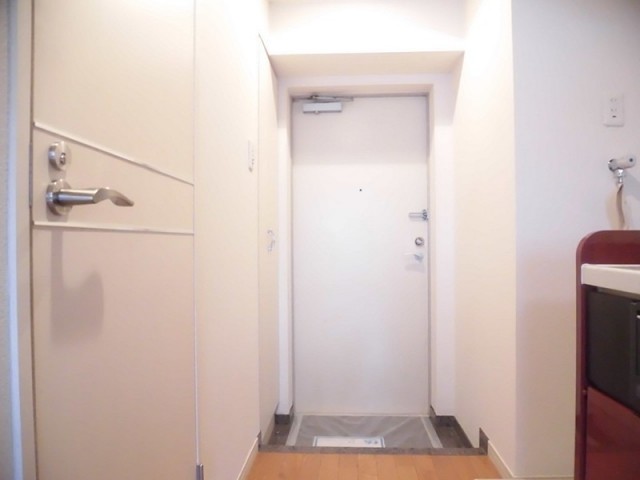 ※同仕様写真含む(玄関)