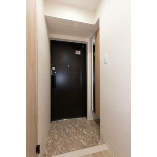 ※写真は同タイプ住戸です。(玄関)