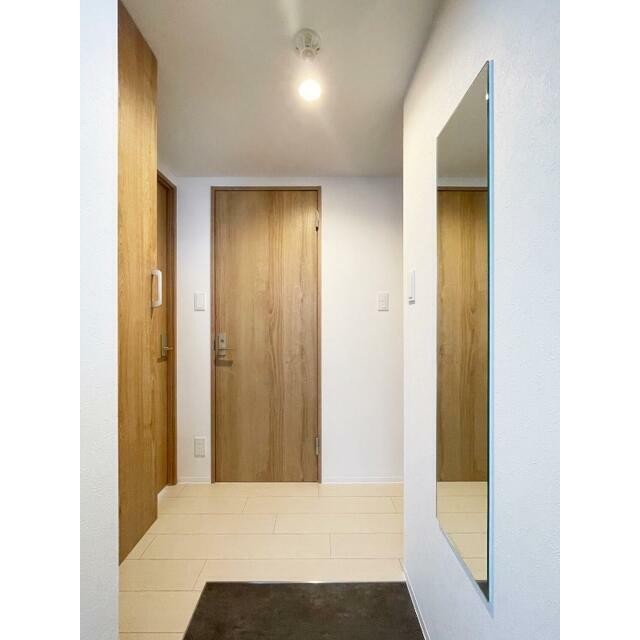 ※同仕様写真含む(玄関)