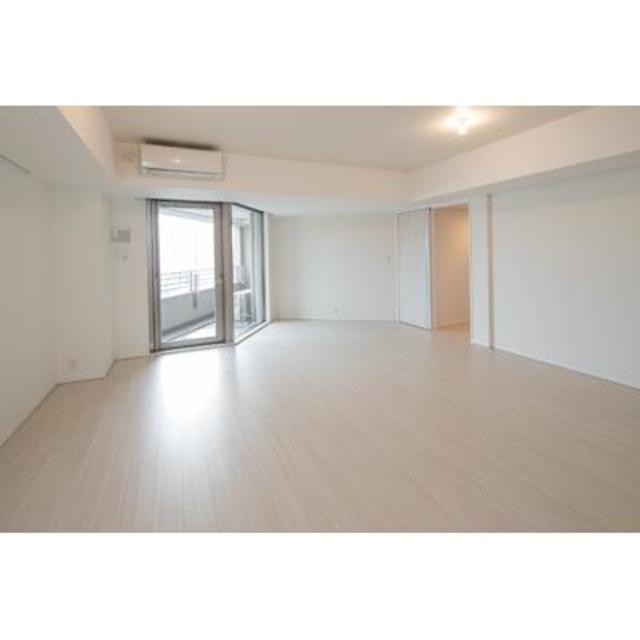 ※写真は同タイプ住戸です。(居間)