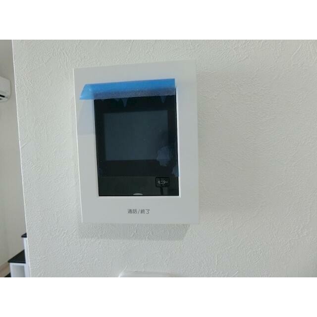 安心のカラーモニター付インターホンです！