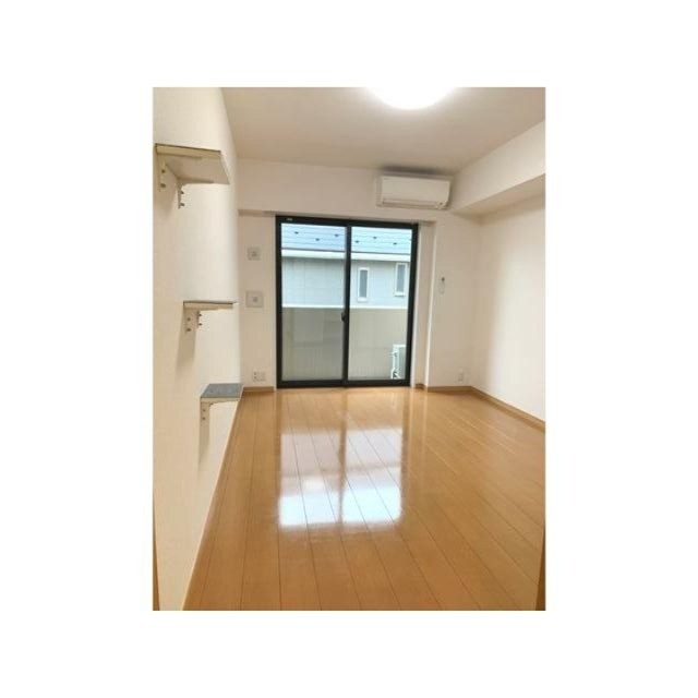 (居間)