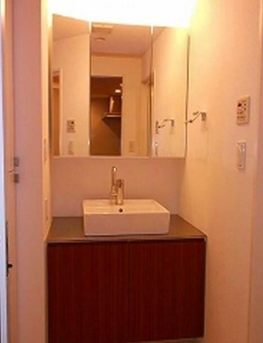 ※同仕様写真含む(内装)